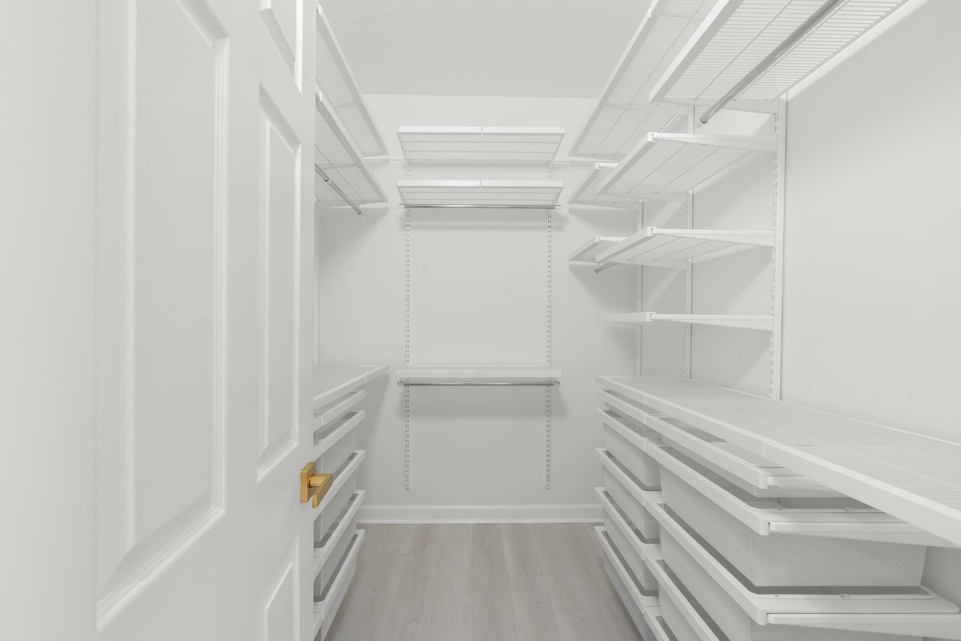 Walk-in Closet
