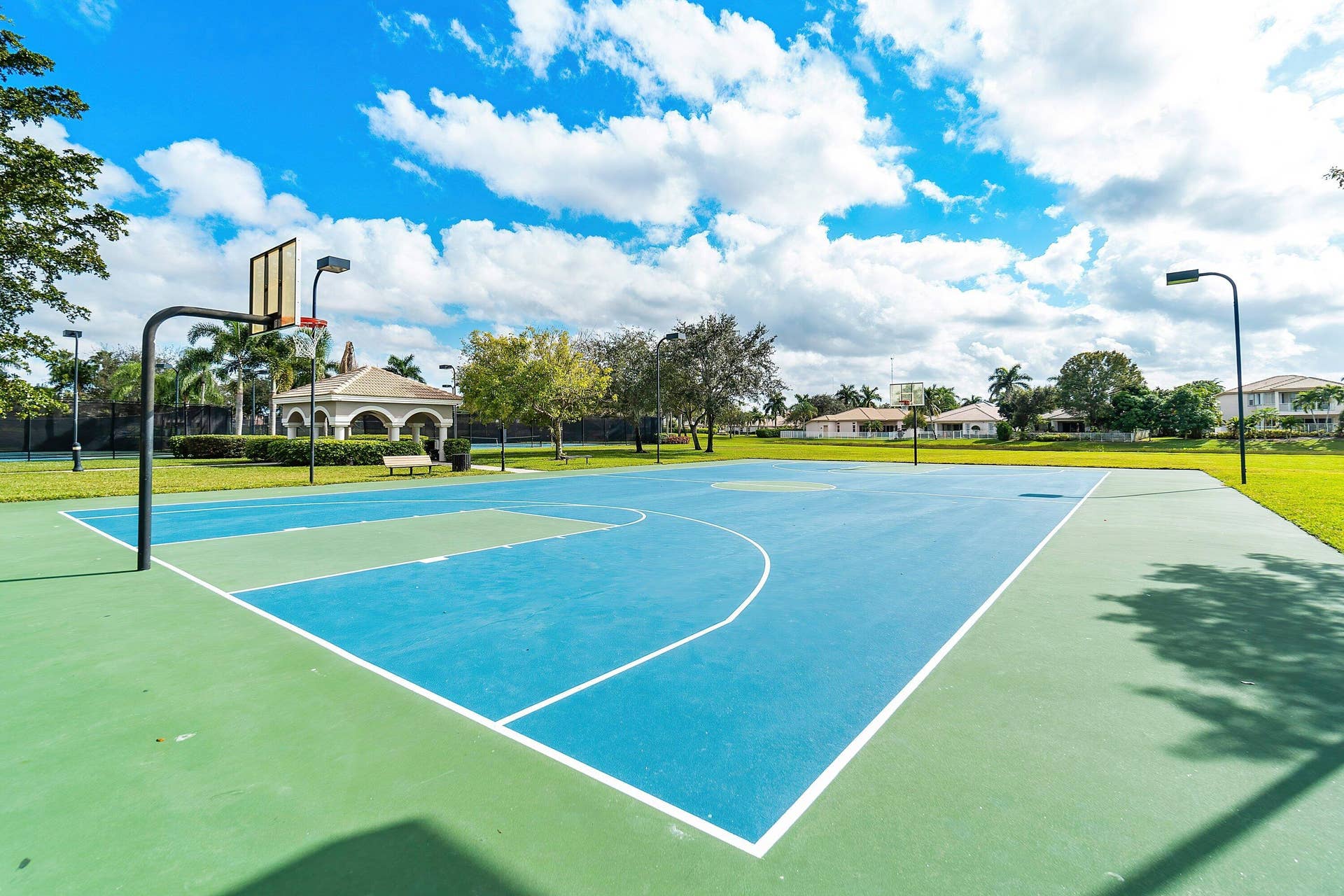 Isles at Wellington - basketball court