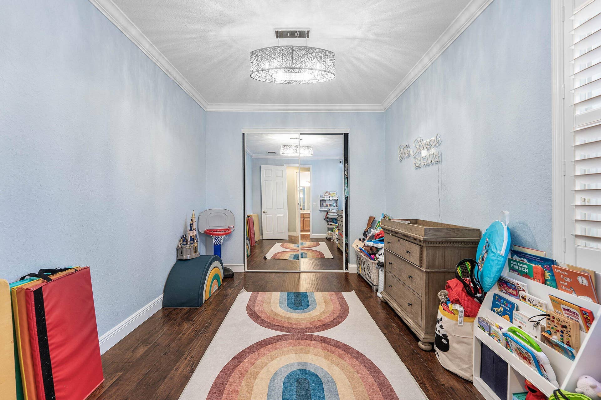 Ground floor guest bedroom