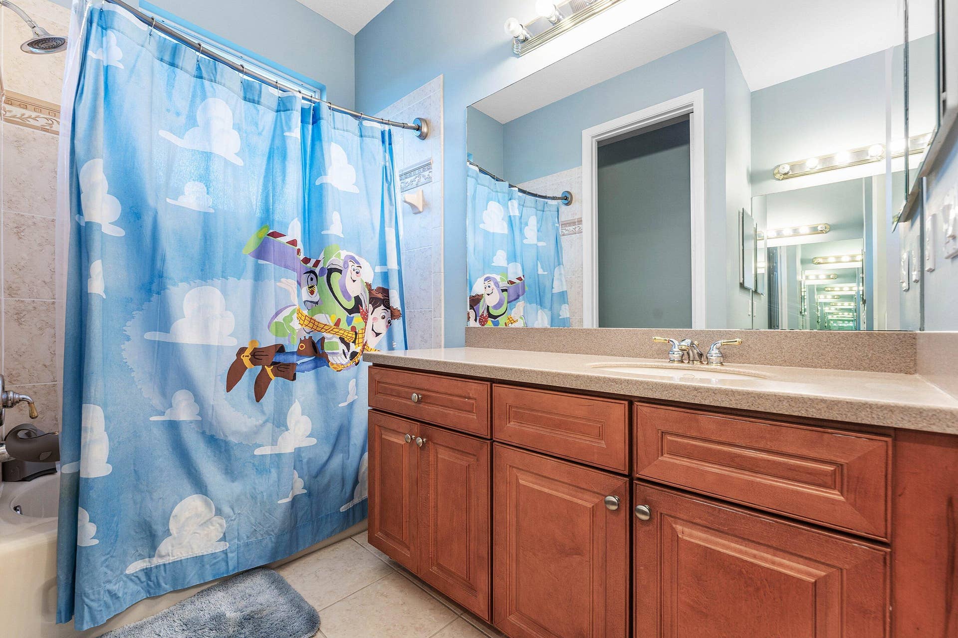 Upstairs bathroom