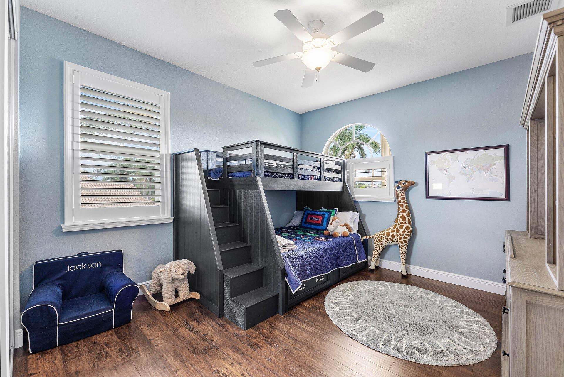 2nd bedroom