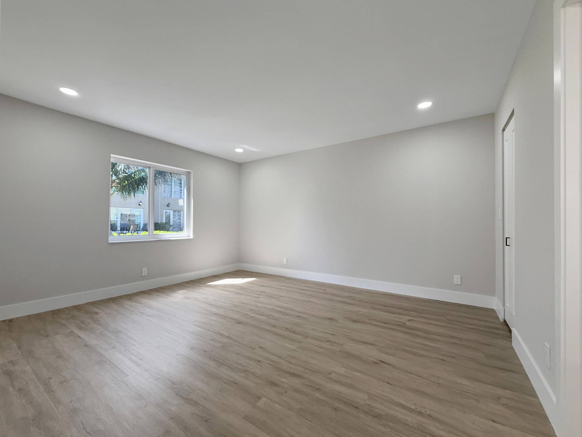 13924 Vía Flora, Delray Beach, FL 33484 REAL/October 2026 COMPLETION