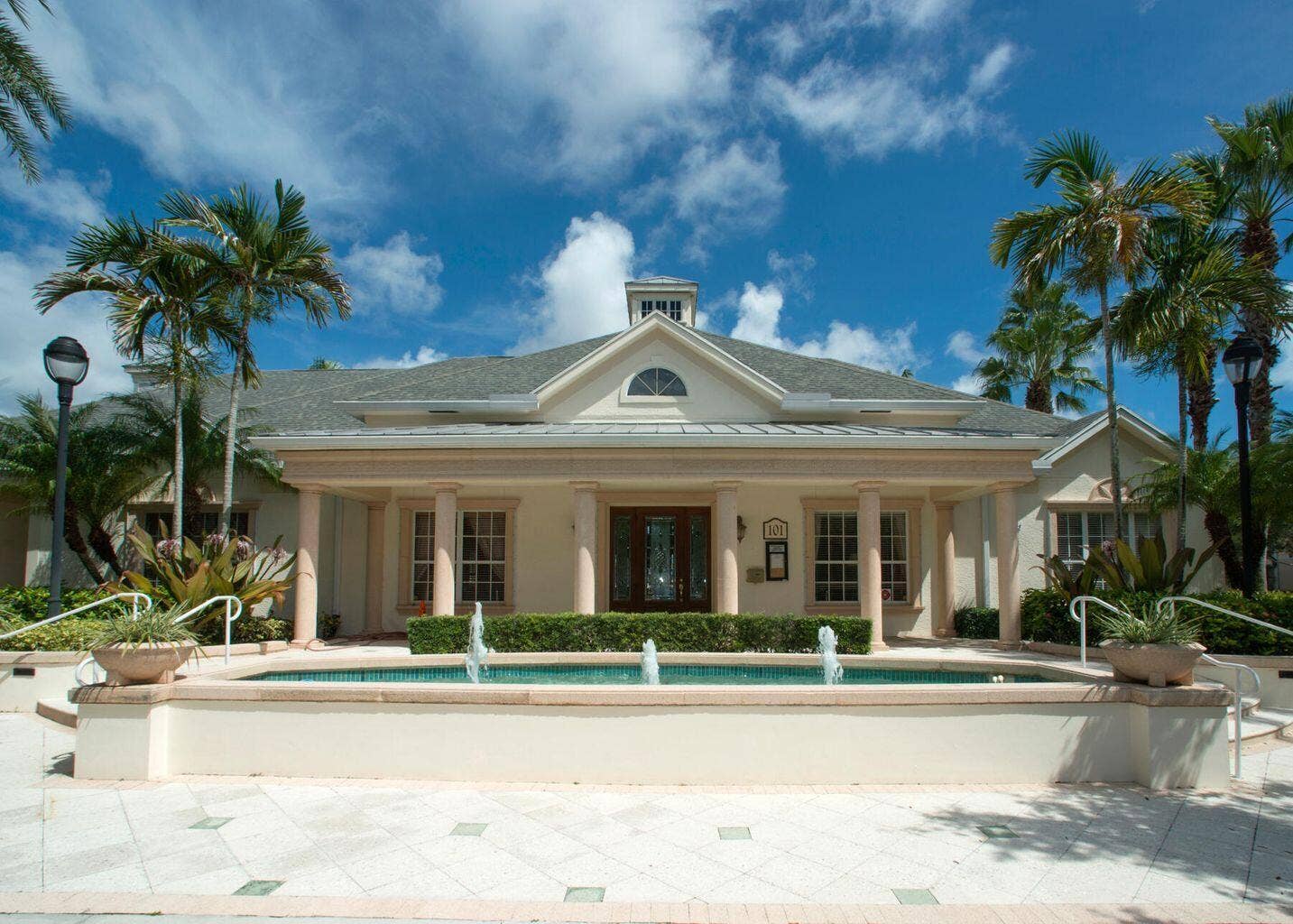 175 GALICIA Way, #103, Jupiter, FL 33458 somerset club