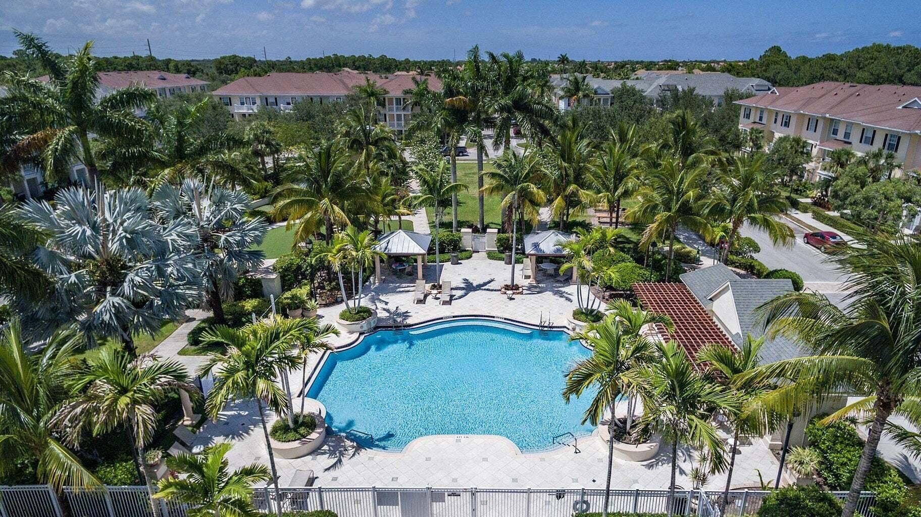 175 GALICIA Way, #103, Jupiter, FL 33458 somerset pool aerial