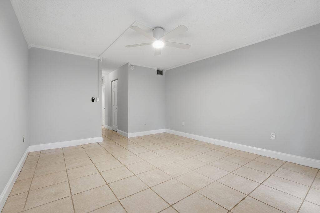 485 N PINE ISLAND Road, #A105, Plantation, FL 33324 Bedroom view looking towards 2 walk in closets and master bathroom