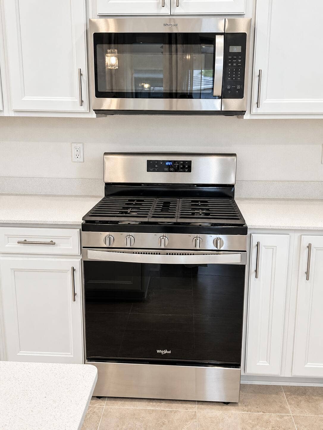 The gas range has hardly been used. looks brand new