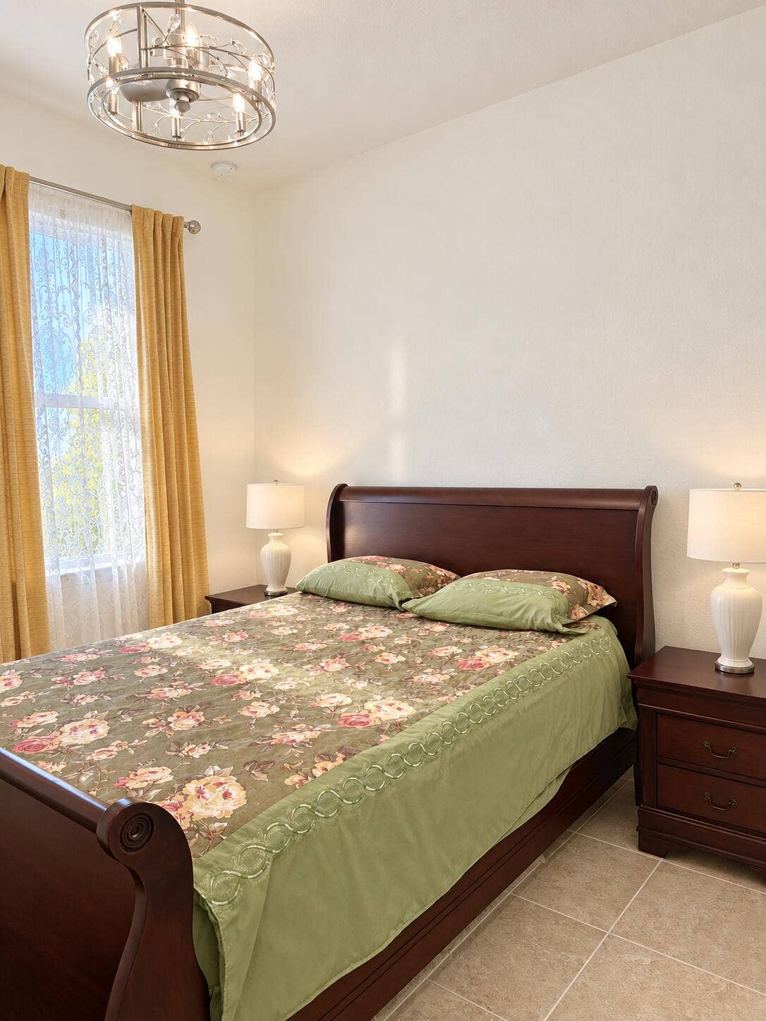 Second guest bedroom