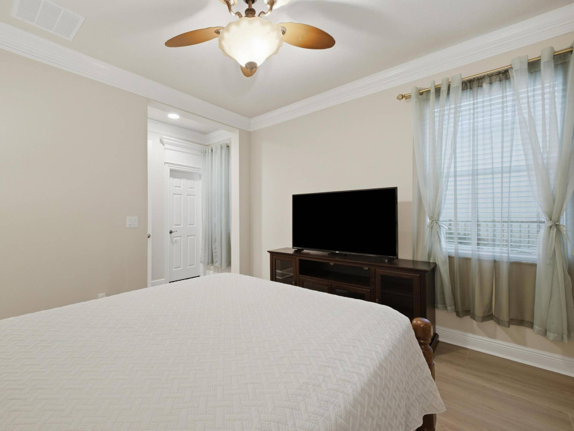 Bedroom 2 2
