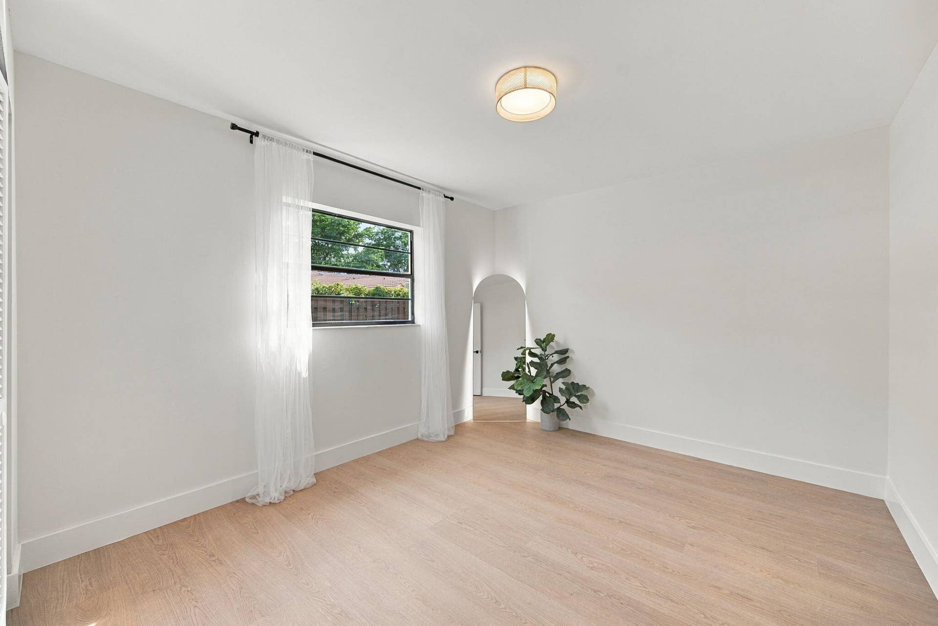 42-web-or-mls-10742-nw-18th-ct