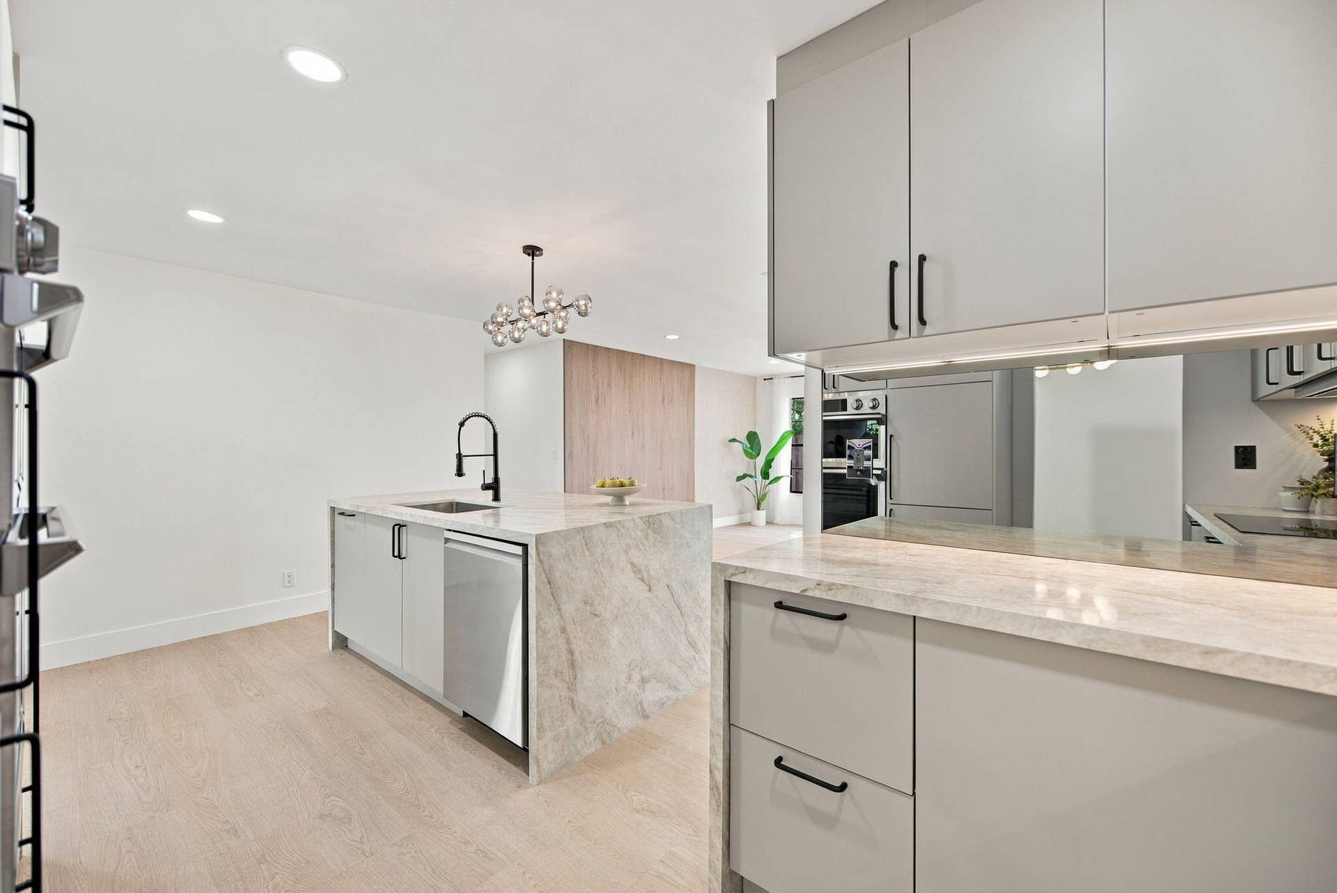28-web-or-mls-10742-nw-18th-ct