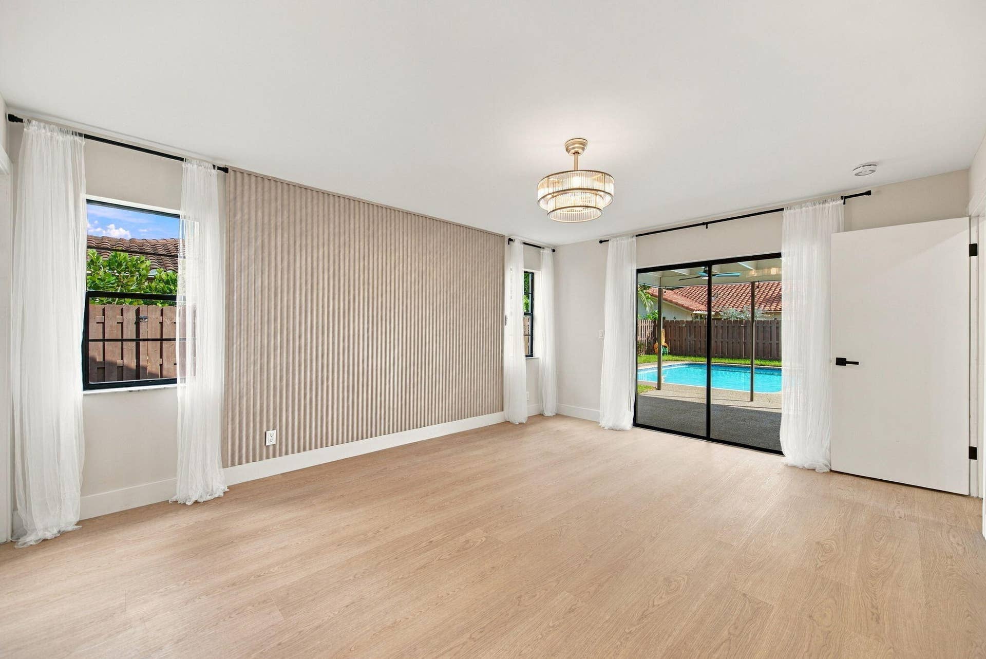 30-web-or-mls-10742-nw-18th-ct