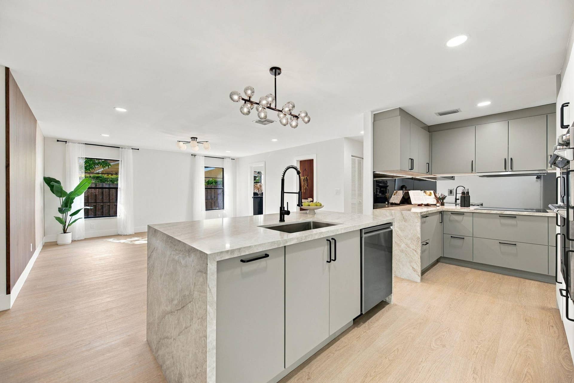 22-web-or-mls-10742-nw-18th-ct