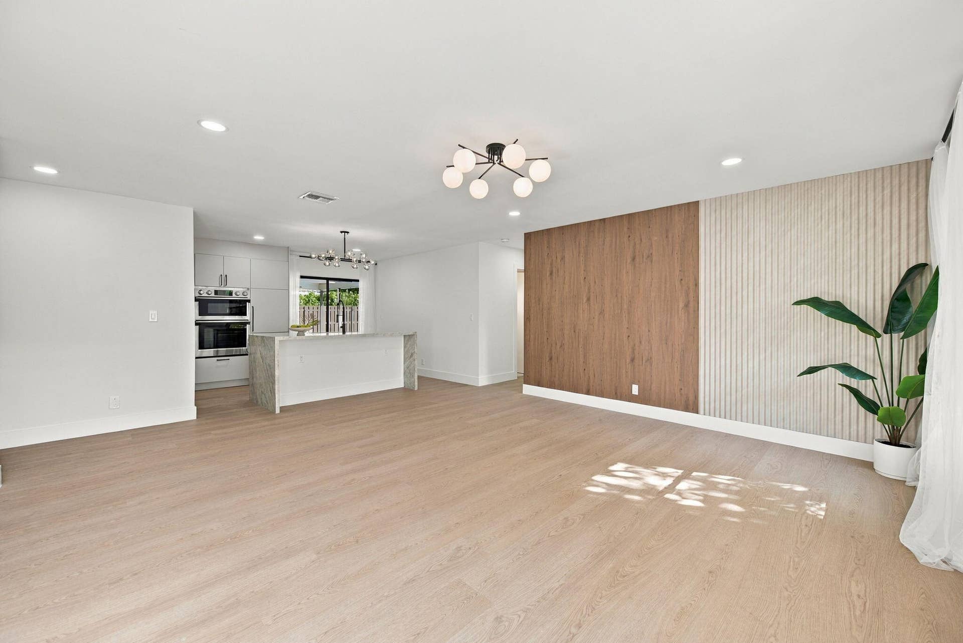 13-web-or-mls-10742-nw-18th-ct