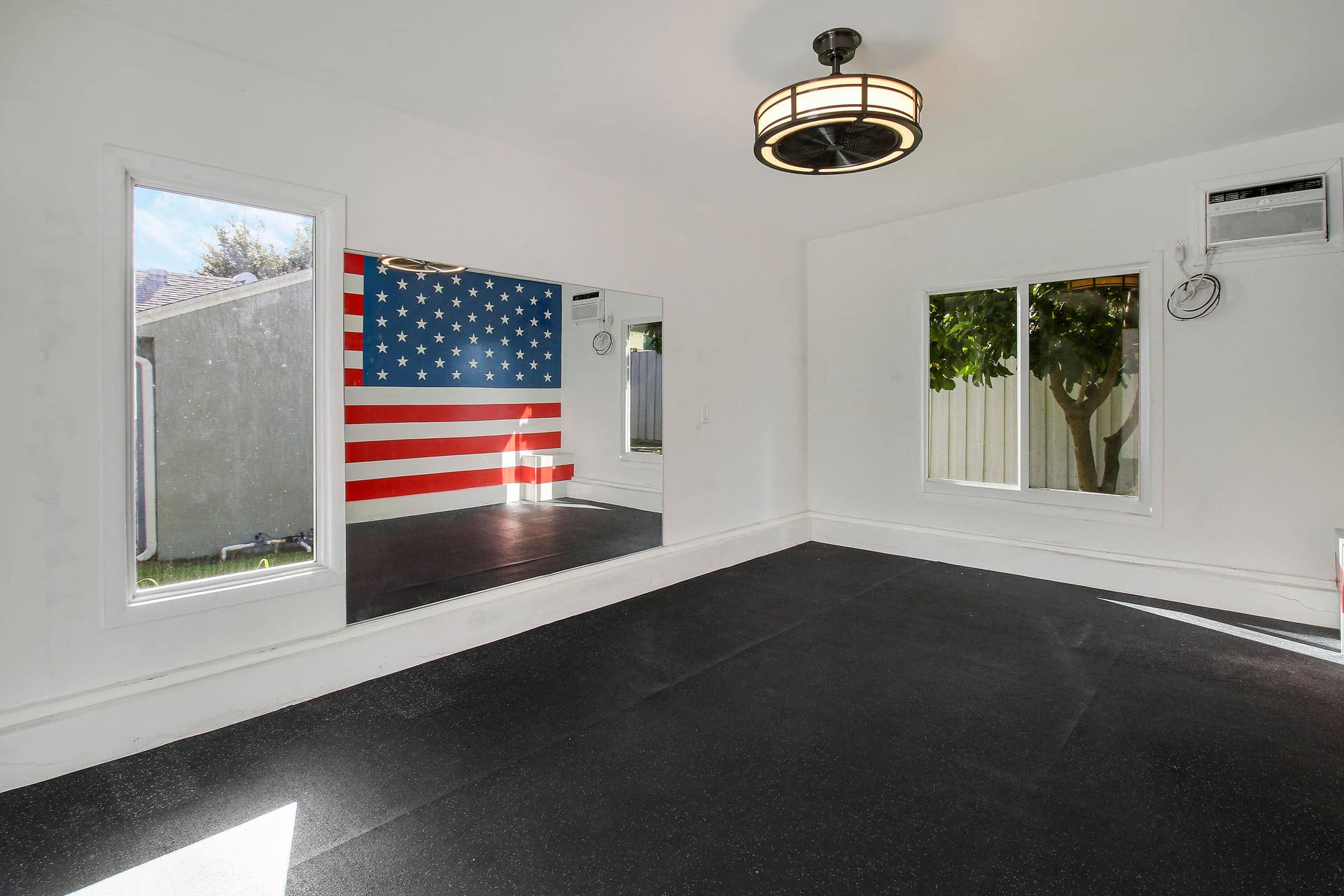Gym, Home Office, Hobby room