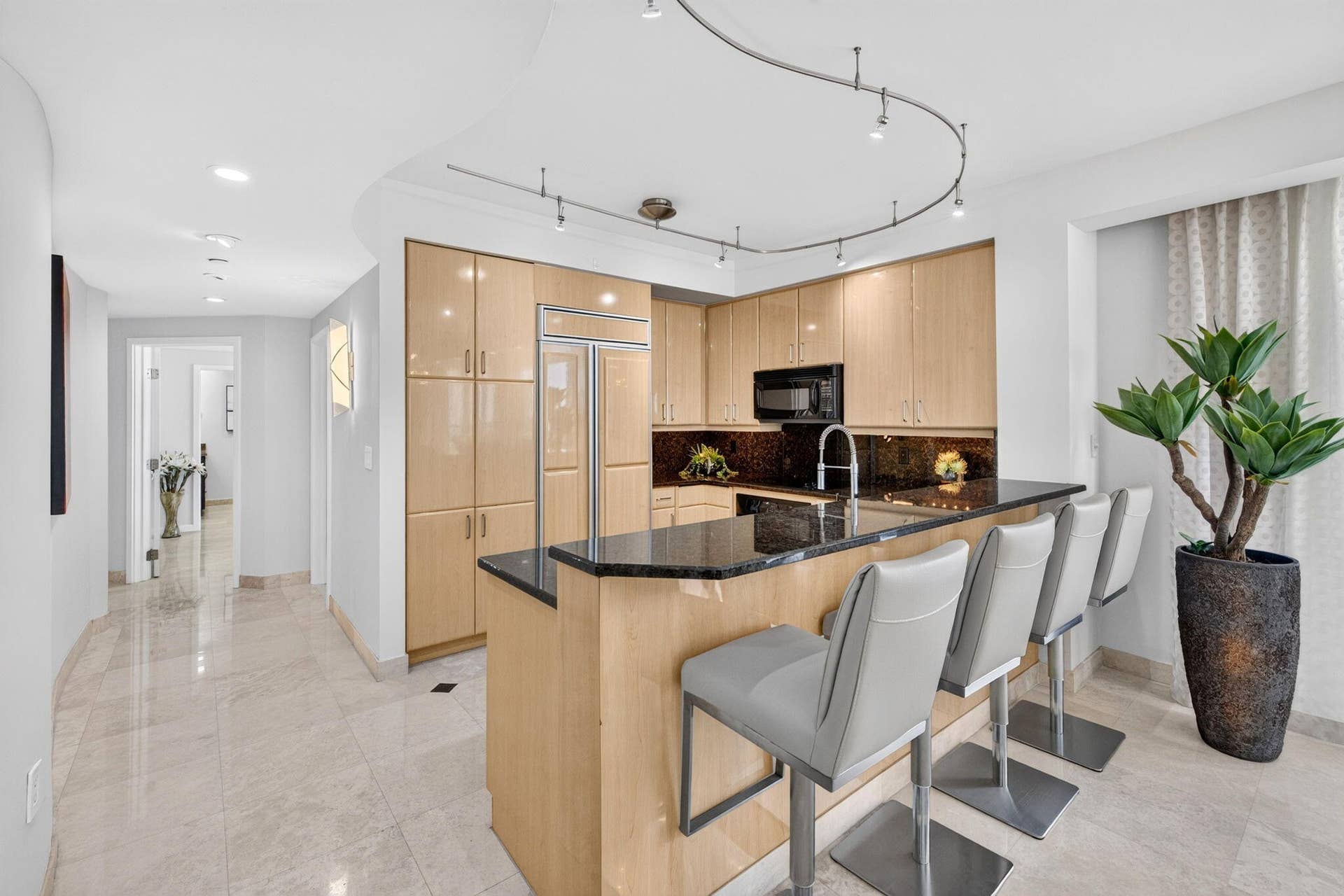 39-web-or-mls-699A8271