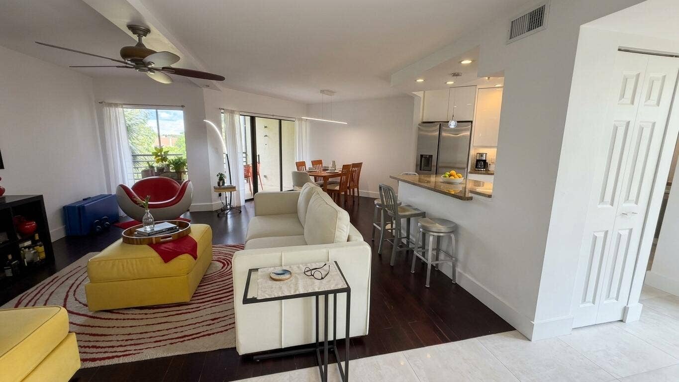 5900 Camino Del Sol, #302, Boca Raton, FL 33433 Living 2