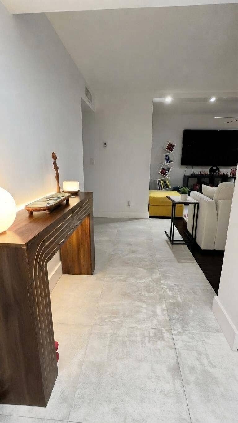 5900 Camino Del Sol, #302, Boca Raton, FL 33433 Hallway 1