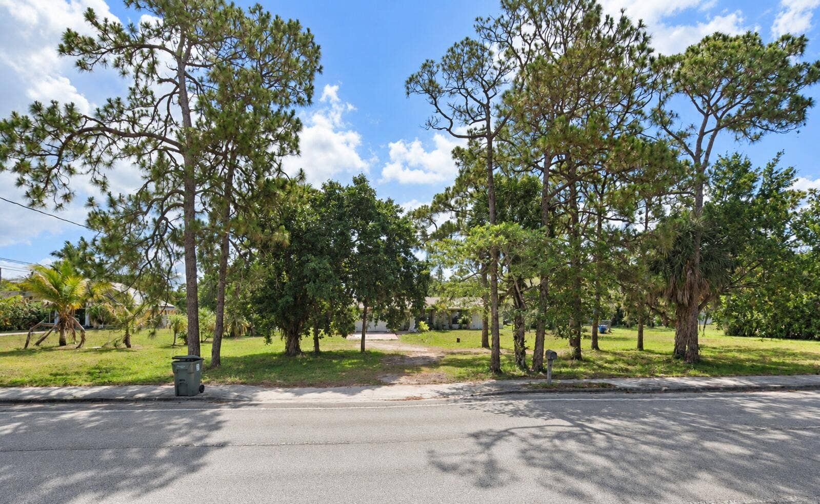 4810 ROYAL PALM BEACH Boulevard, The Acreage, FL 33411 BCD3E44D-6C81-4DFF-87AC-736FF1C634A4
