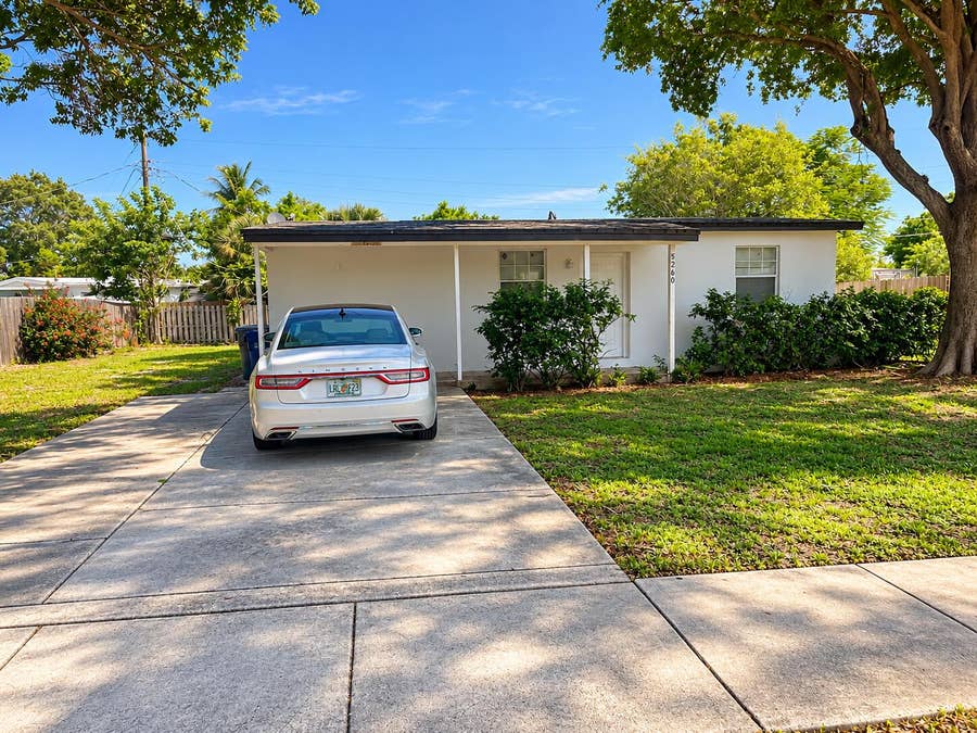 Property photo for 5260 NE 16TH Avenue, Pompano Beach, FL