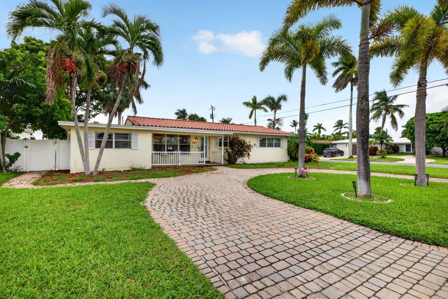 Property photo for 391 SE 6TH Court, Pompano Beach, FL