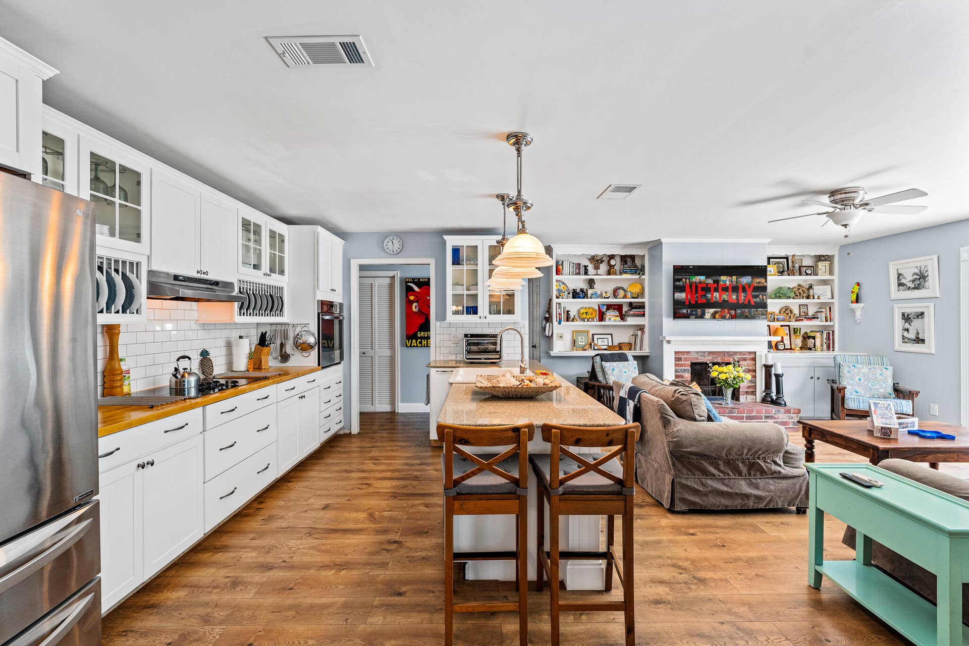 611 East Drive, Delray Beach, FL 33445 611 East Dr 11 Kitchen