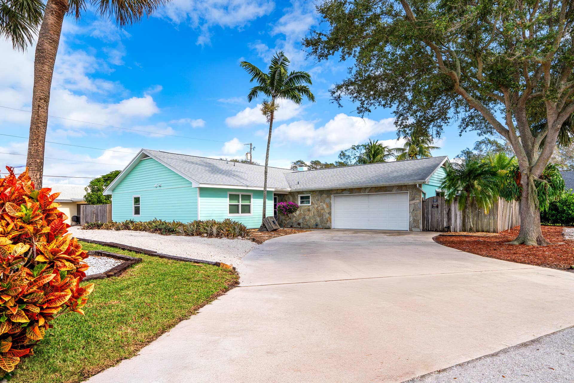 611 East Drive, Delray Beach, FL 33445 611 East Dr 1 Street View