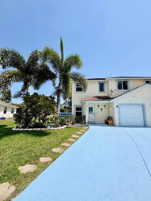 10313 BOYNTON PLACE Circle, Boynton Beach, FL 33437 Exterior w. Driveway
