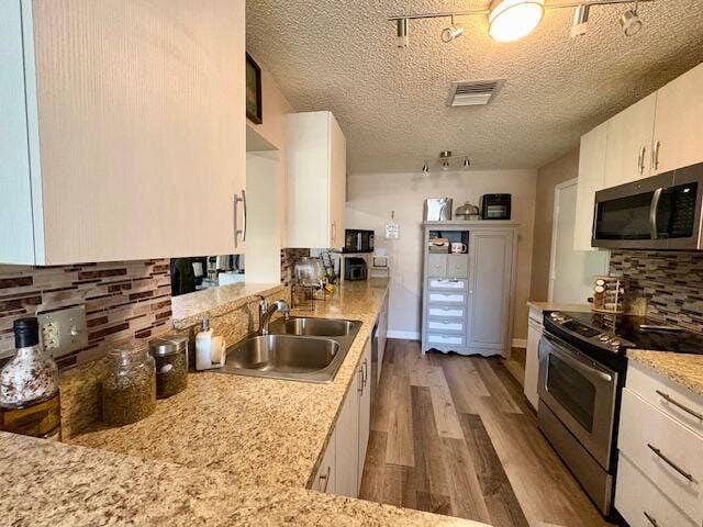 10313 BOYNTON PLACE Circle, Boynton Beach, FL 33437 Kitchen