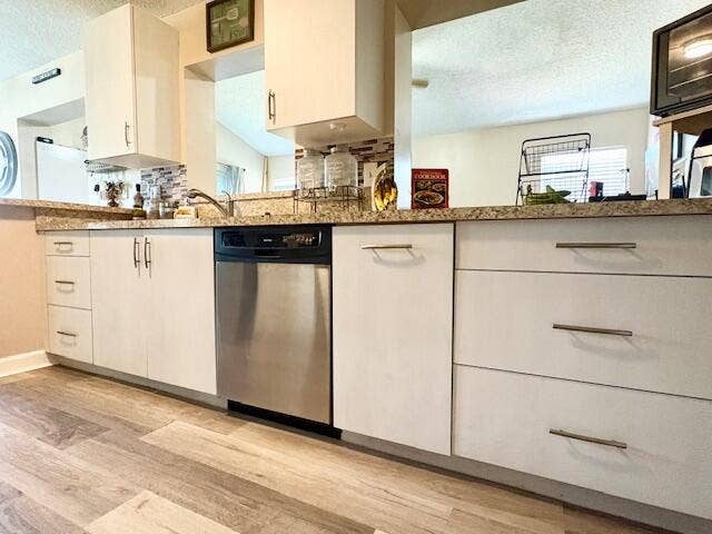 10313 BOYNTON PLACE Circle, Boynton Beach, FL 33437 Kitchen