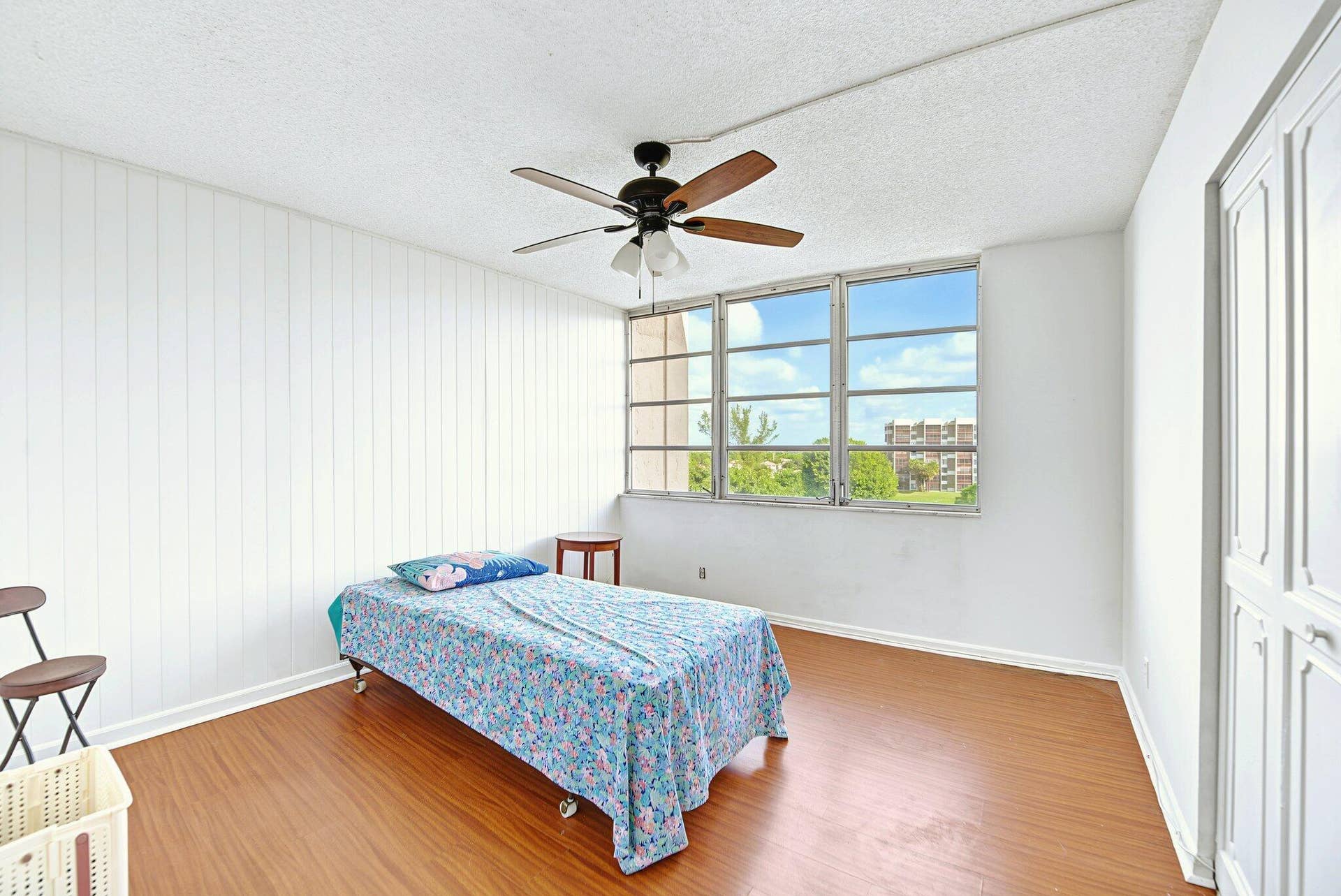 7051 Environ Boulevard, #534, Lauderhill, FL 33319 Guest Bedroom