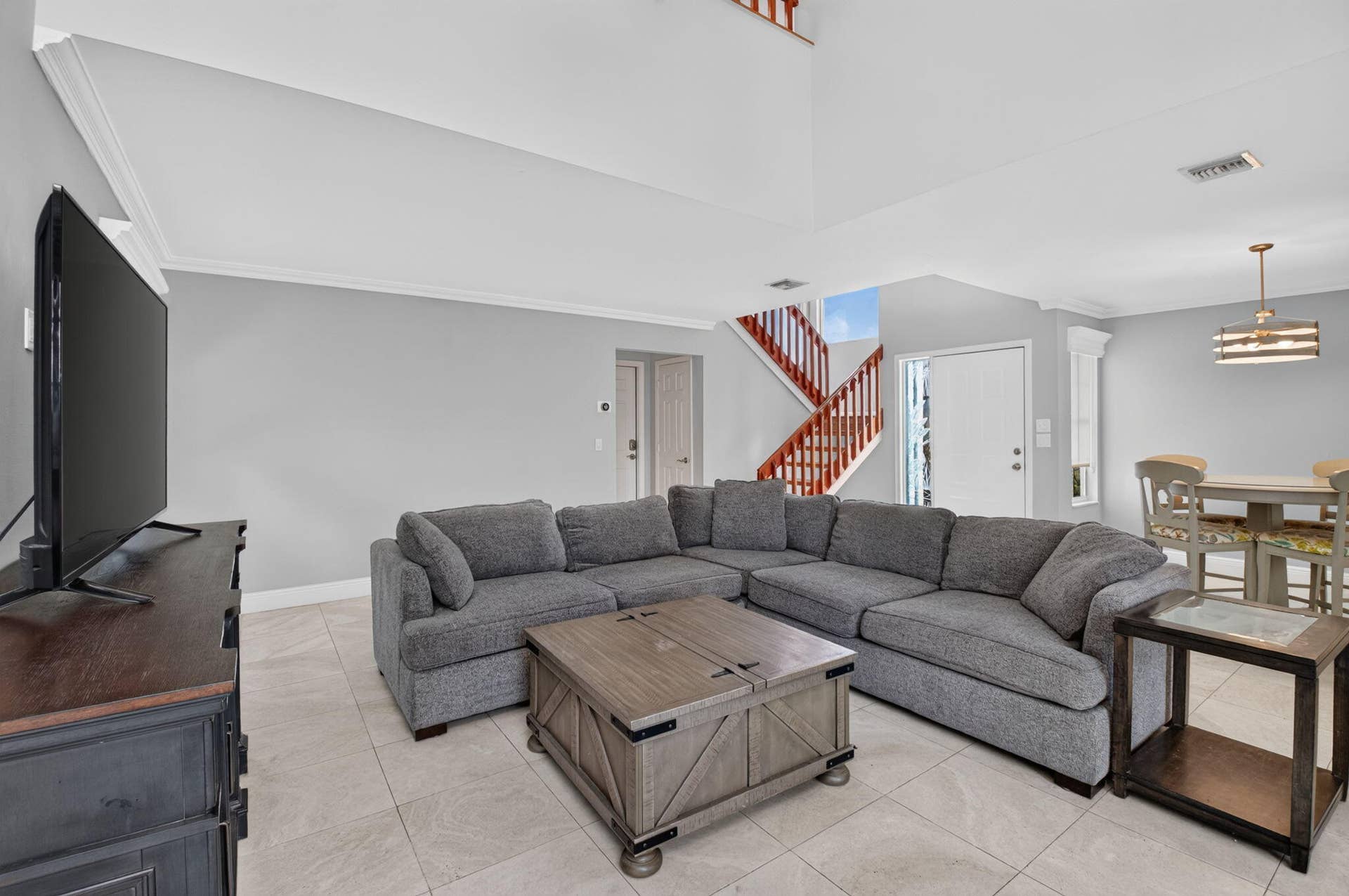 5092 Coronado Ridge, Boca Raton, FL 33486 lots of space