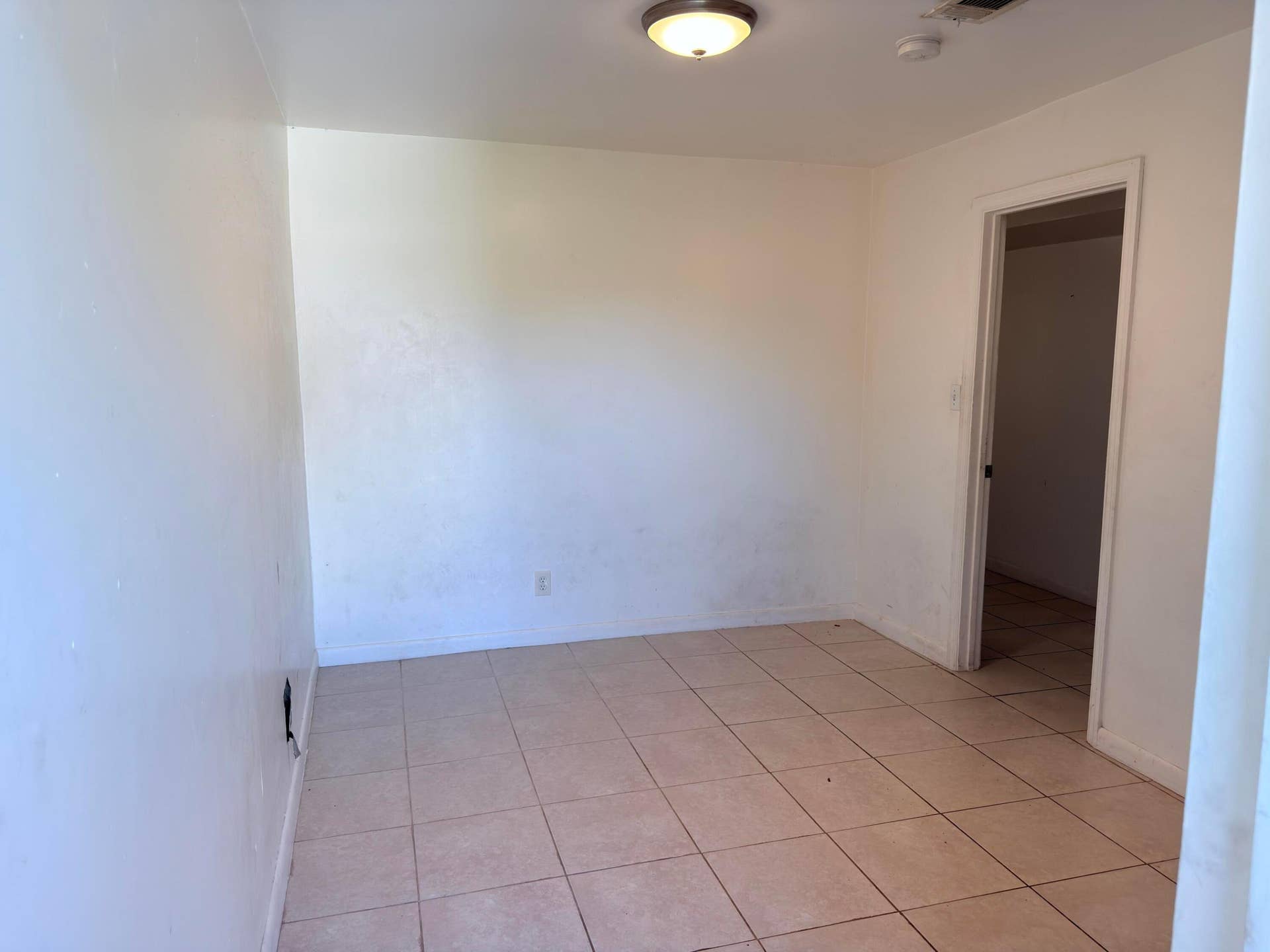 635 NW 22ND Road, Fort Lauderdale, FL 33311 Photo Oct 05 2026, 2 25 16 PM