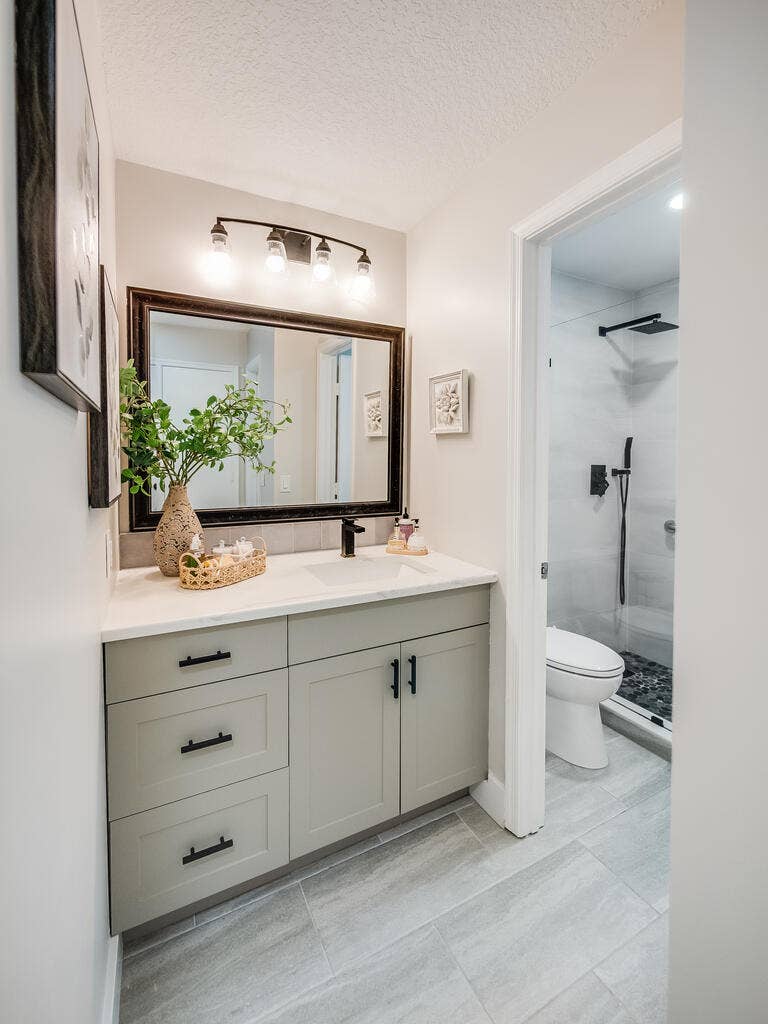 Owner's Ensuite Bath