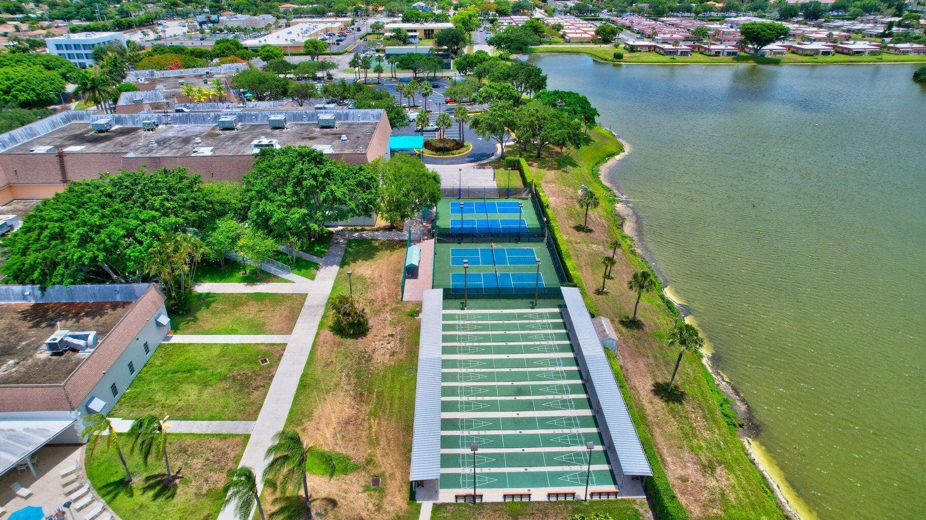 452 Brittany J, Delray Beach, FL 33446 20211026113810385115000000-o