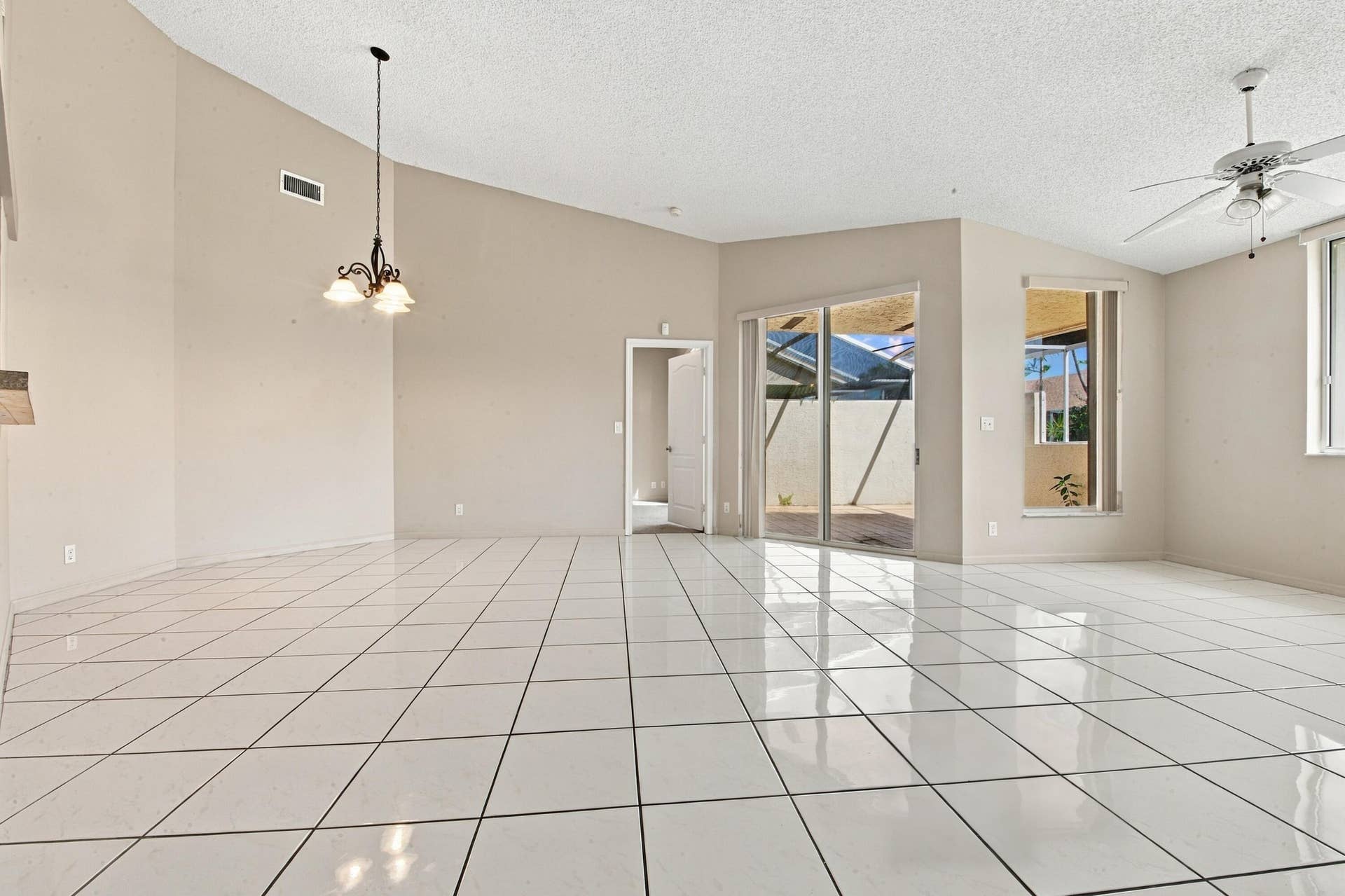 9733 BOCA GARDENS Circle N, #D, Boca Raton, FL 33496 006__DSC2491
