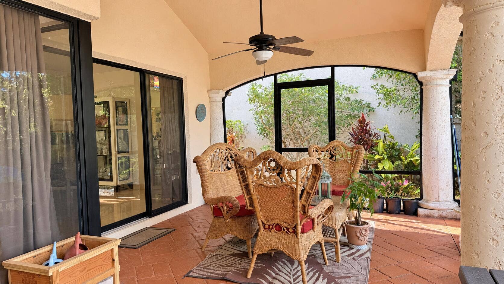 Natural light in a warm interior-9