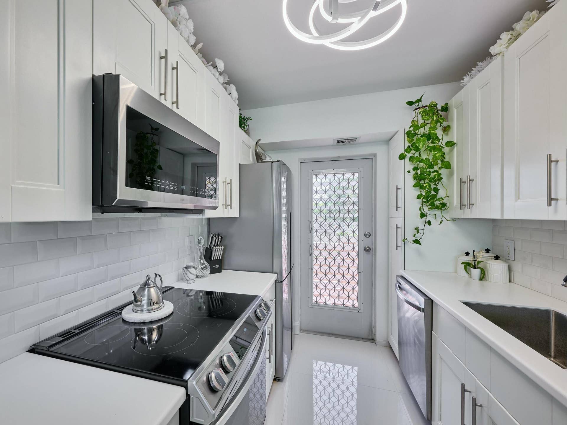 3421 Spanish Trail, #330, Delray Beach, FL 33483 Kitchen