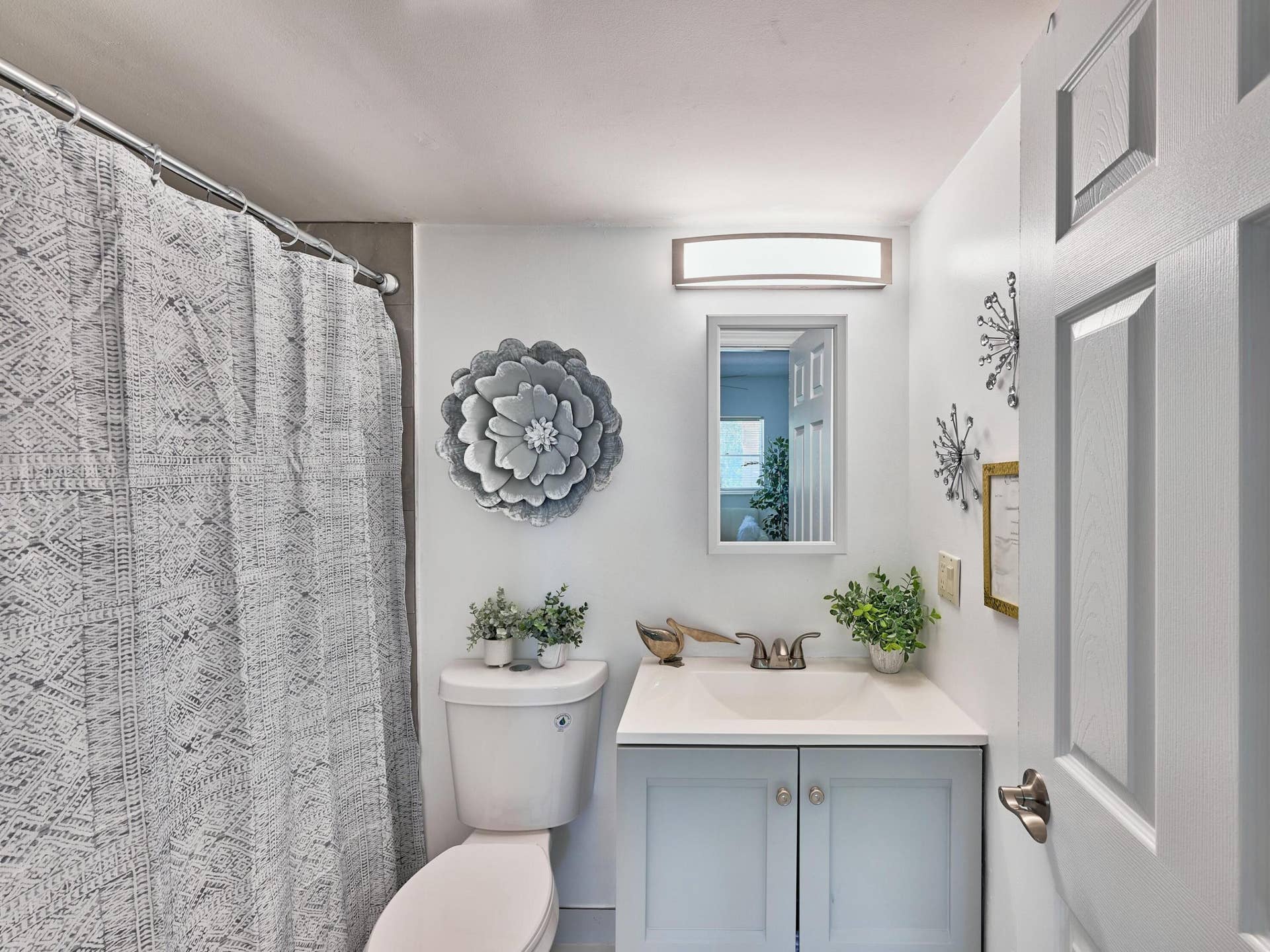 3421 Spanish Trail, #330, Delray Beach, FL 33483 Second Bathroom