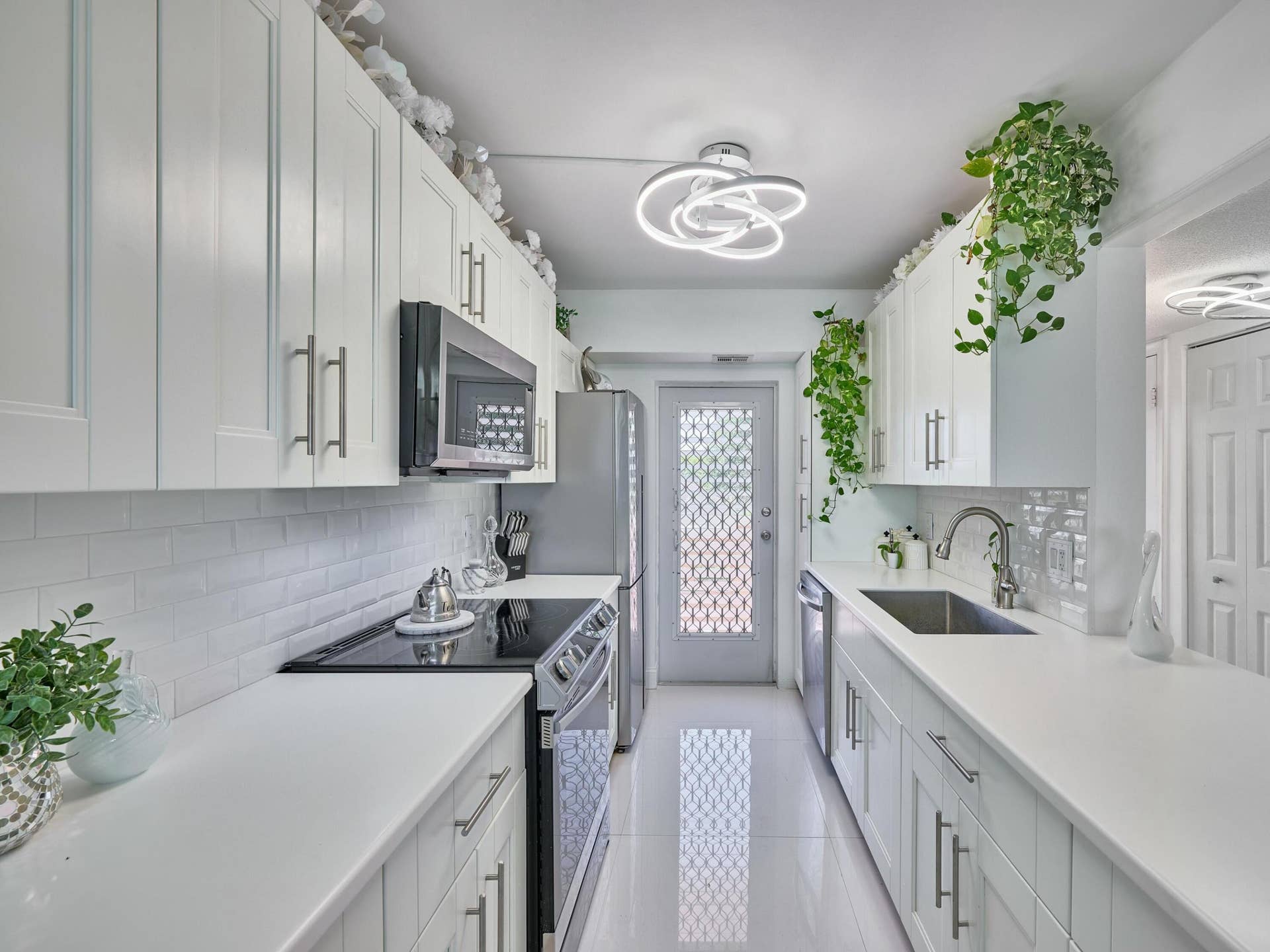 3421 Spanish Trail, #330, Delray Beach, FL 33483 Kitchen
