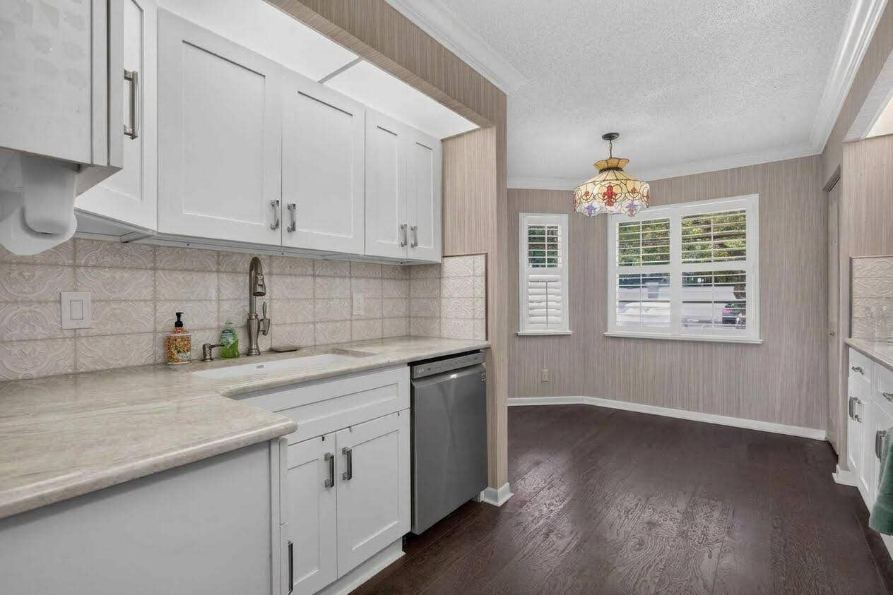 1604 ABACO Drive, #D1, Coconut Creek, FL 33066 Kitchen