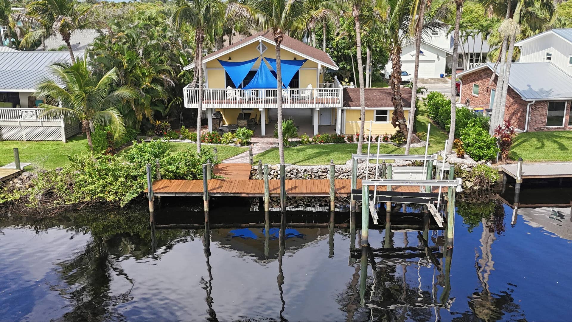 1_boatlift
