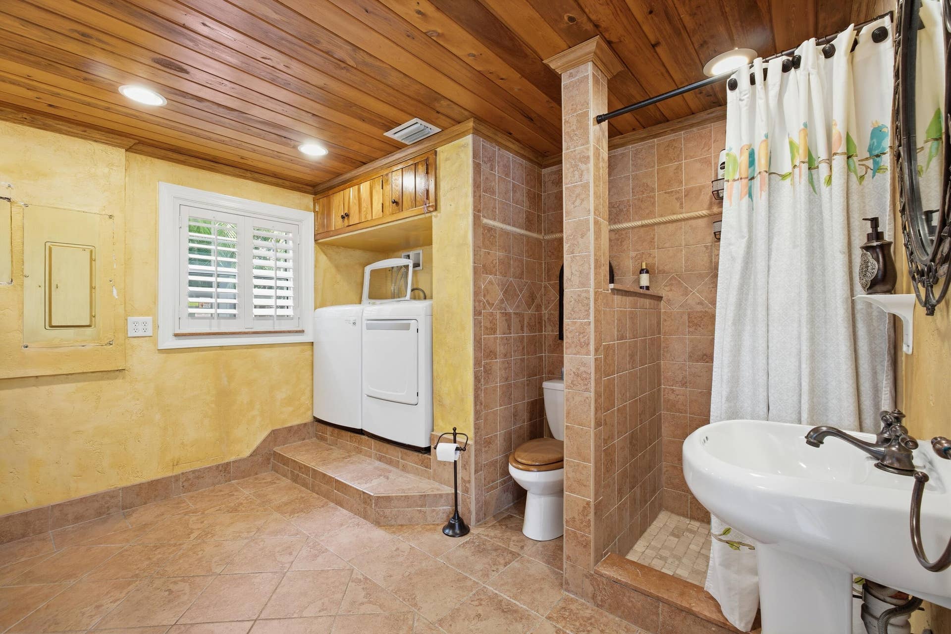 22_guestbath
