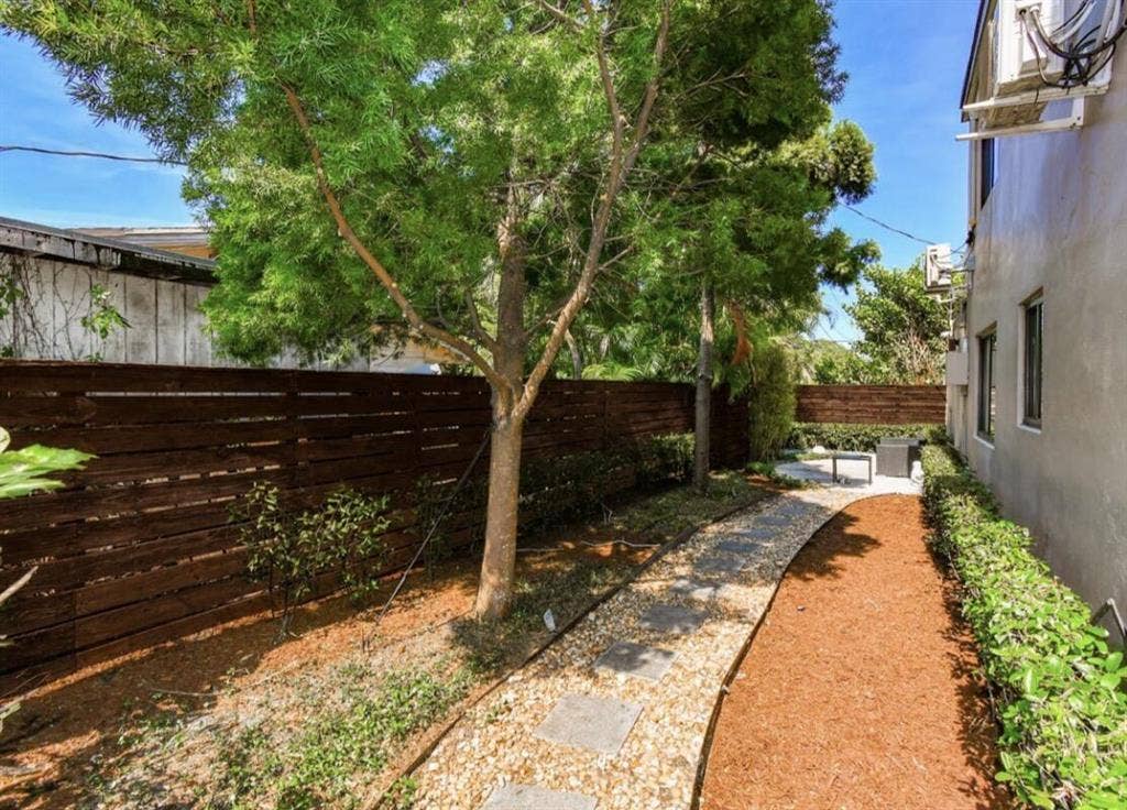 1273 NE 38th Street, #7, Oakland Park, Oakland Park, FL 33334 GetMedia-4.ashx