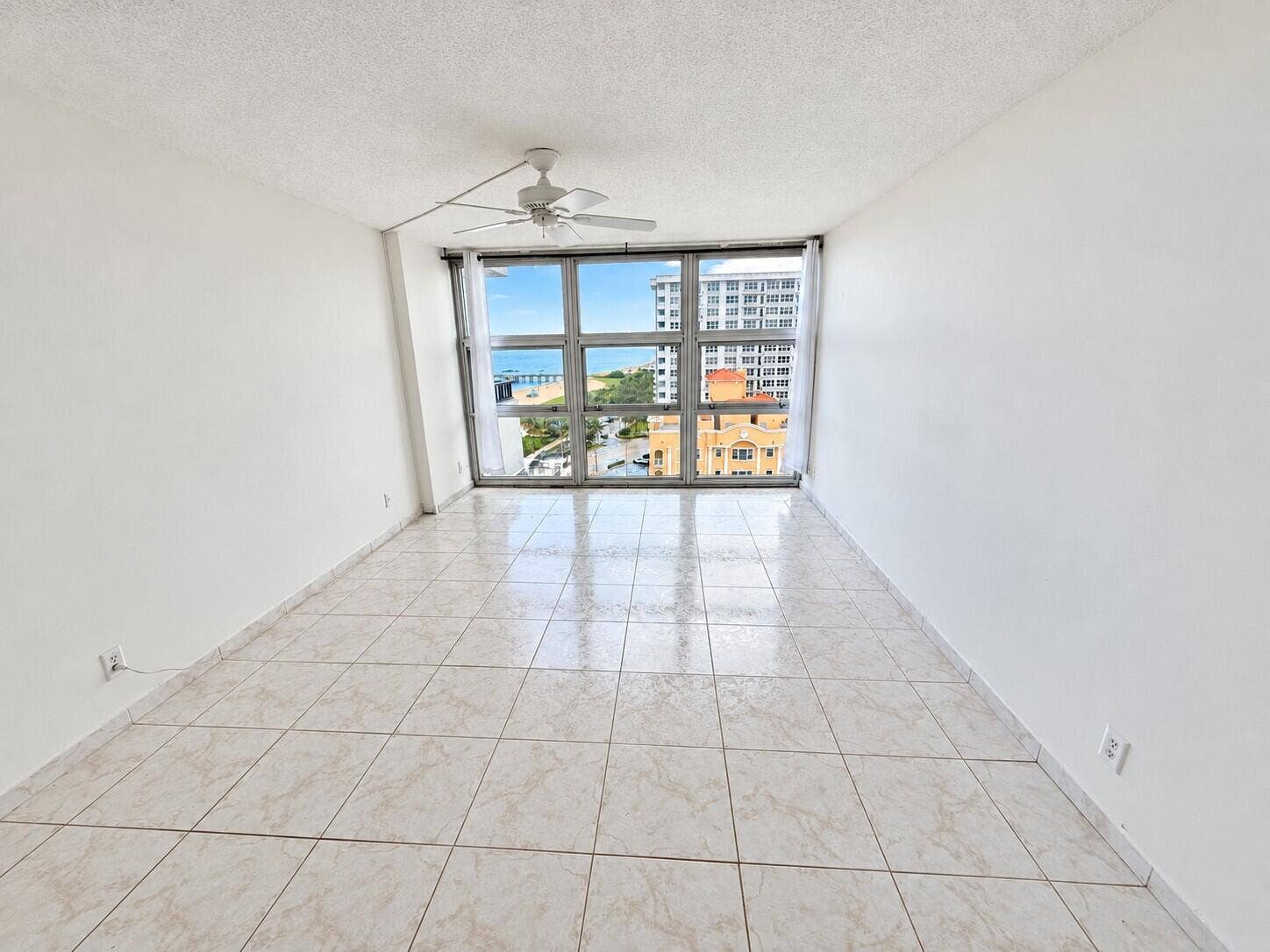 525 N OCEAN Boulevard, #1621, Pompano Beach, Pompano Beach, FL 33062 Living Room