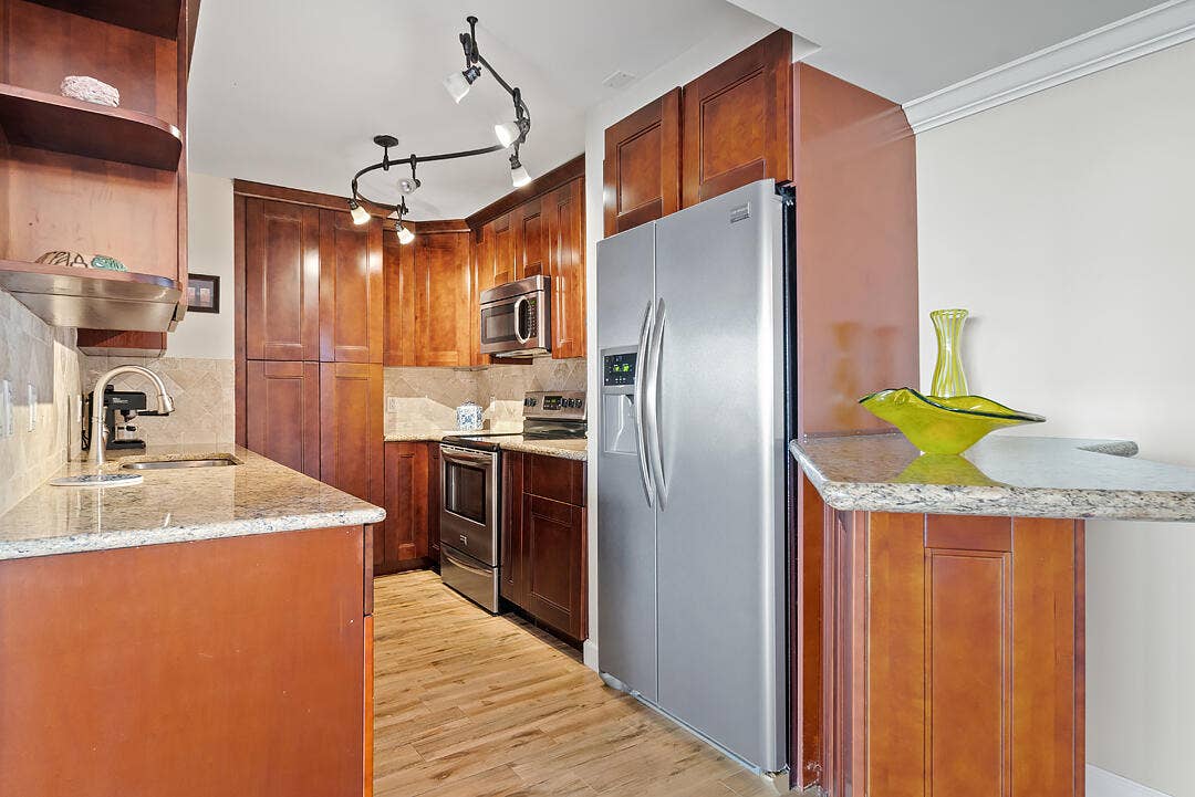 5600 N FLAGLER Drive, #310, West Palm Beach, West Palm Beach, FL 33407 5600-N-FLAGLER-DR-310-33407-009