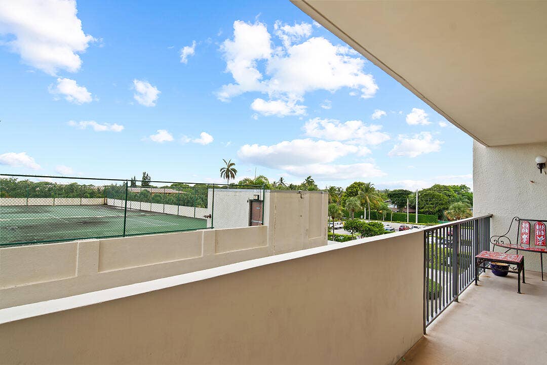 5600 N FLAGLER Drive, #310, West Palm Beach, West Palm Beach, FL 33407 5600-N-FLAGLER-DR-310-33407-019