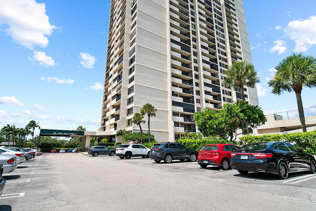 5600 N FLAGLER Drive, #310, West Palm Beach, West Palm Beach, FL 33407 5600-N-FLAGLER-DR-310-33407-024