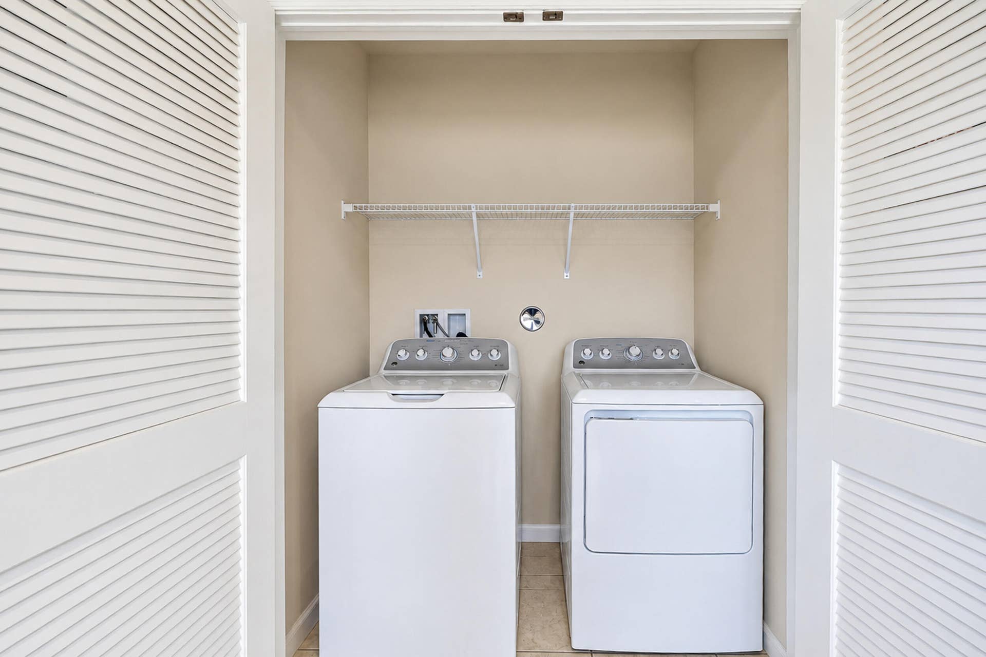 521 Cherimoya Street, Fort Pierce, FL 34981 Laundry