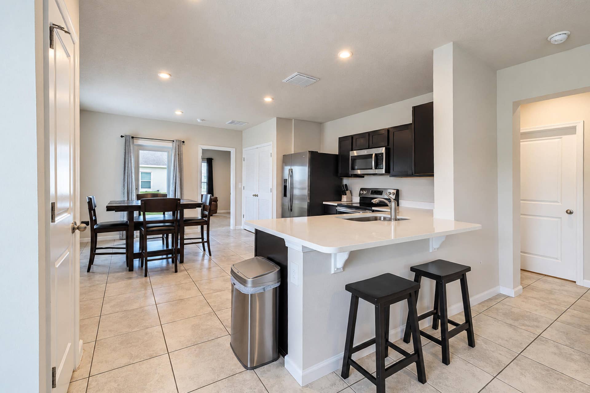 521 Cherimoya Street, Fort Pierce, FL 34981 Kitchen