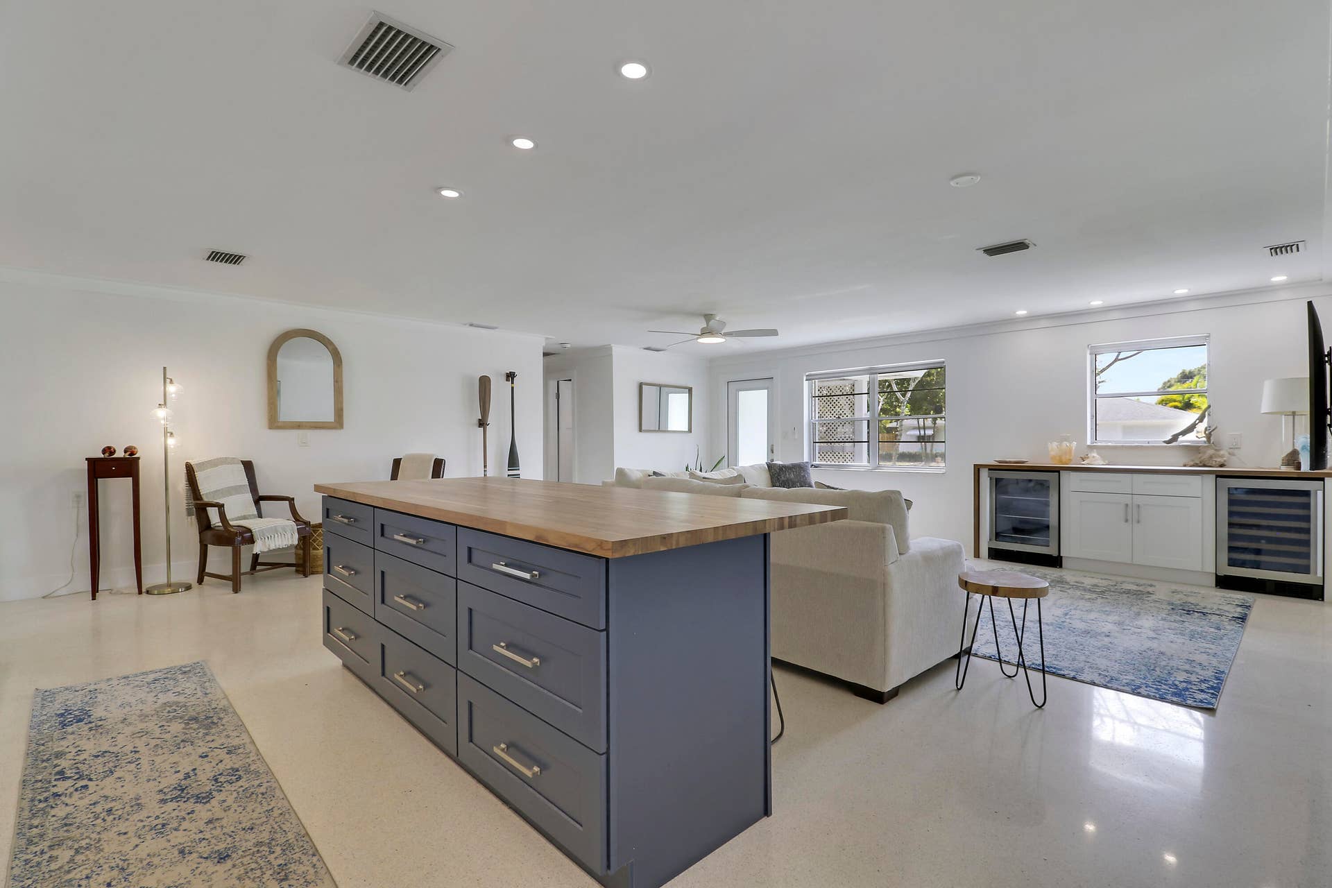 Kitchen -Living area